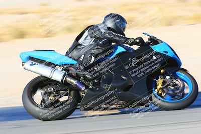 media/Jan-08-2022-SoCal Trackdays (Sat) [[1ec2777125]]/Turn 11 (215pm)/